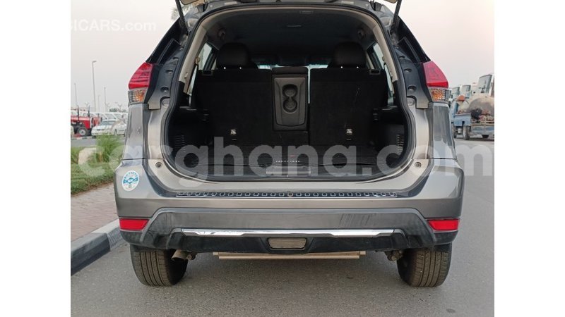 Big with watermark nissan rogue ashanti import dubai 52464