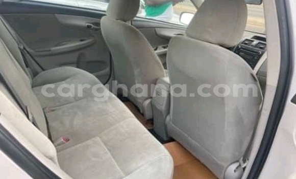 Ra Àlòkù Toyota Corolla Silver Ọkọ̀ in Accra ni Greater Accra Ra Àlòkù Toyota Corolla Silver Ọkọ̀ in Accra ni Greater Accra