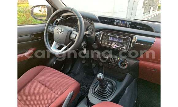 Ra Imported Toyota Hilux funfun Ọkọ̀ in Import - Dubai ni Ashanti Ra Imported Toyota Hilux funfun Ọkọ̀ in Import - Dubai ni Ashanti