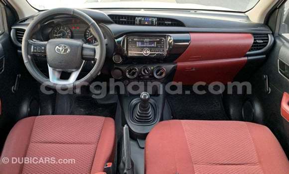 Ra Imported Toyota Hilux funfun Ọkọ̀ in Import - Dubai ni Ashanti Ra Imported Toyota Hilux funfun Ọkọ̀ in Import - Dubai ni Ashanti