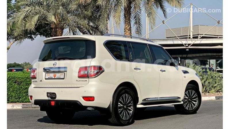 Big with watermark nissan patrol ashanti import dubai 52471