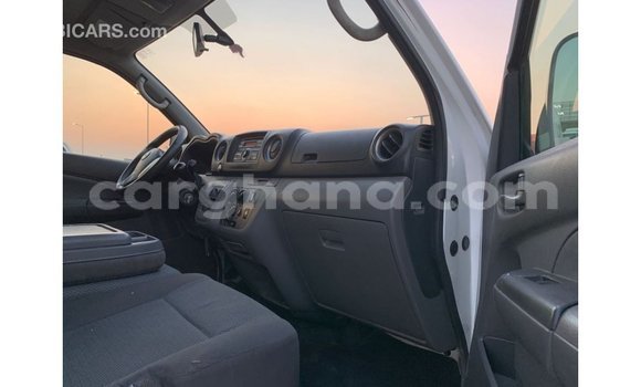 Ra Imported Mitsubishi Fuso funfun Ọkọ̀ akẹ́rù ńlá in Import - Dubai ni Ashanti Ra Imported Mitsubishi Fuso funfun Ọkọ̀ akẹ́rù ńlá in Import - Dubai ni Ashanti