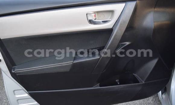 Sayi Na hannu Toyota Camry Azurfa Mota in Accra a Greater Accra Sayi Na hannu Toyota Camry Azurfa Mota in Accra a Greater Accra