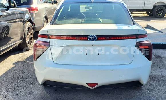 Sayi Na hannu Toyota Mirai White Mota in Accra a Greater Accra Sayi Na hannu Toyota Mirai White Mota in Accra a Greater Accra