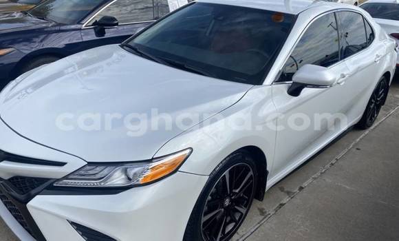Buy Used Toyota Camry White Car in Accra in Greater Accra