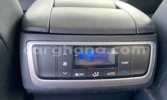 Sayi Na hannu Toyota Highlander White Mota in Accra a Greater Accra Sayi Na hannu Toyota Highlander White Mota in Accra a Greater Accra