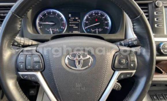 Sayi Na hannu Toyota Highlander White Mota in Accra a Greater Accra Sayi Na hannu Toyota Highlander White Mota in Accra a Greater Accra