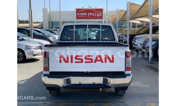 Ra Imported Nissan Pickup funfun Ọkọ̀ in Import - Dubai ni Ashanti Ra Imported Nissan Pickup funfun Ọkọ̀ in Import - Dubai ni Ashanti