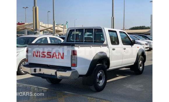 Ra Imported Nissan Pickup funfun Ọkọ̀ in Import - Dubai ni Ashanti Ra Imported Nissan Pickup funfun Ọkọ̀ in Import - Dubai ni Ashanti
