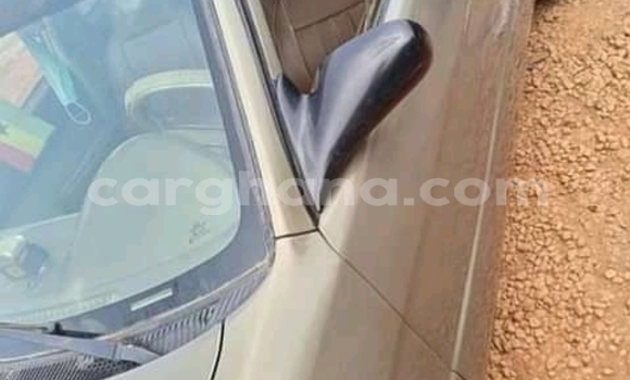 Ra Àlòkù Toyota Corolla funfun Ọkọ̀ in Accra ni Greater Accra Ra Àlòkù Toyota Corolla funfun Ọkọ̀ in Accra ni Greater Accra