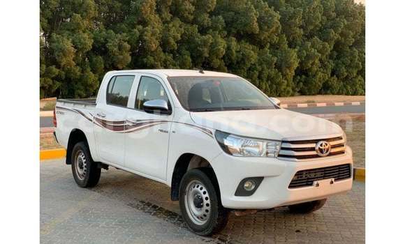 Buy Import Toyota Hilux White Car in Import - Dubai in Ashanti Buy Import Toyota Hilux White Car in Import - Dubai in Ashanti