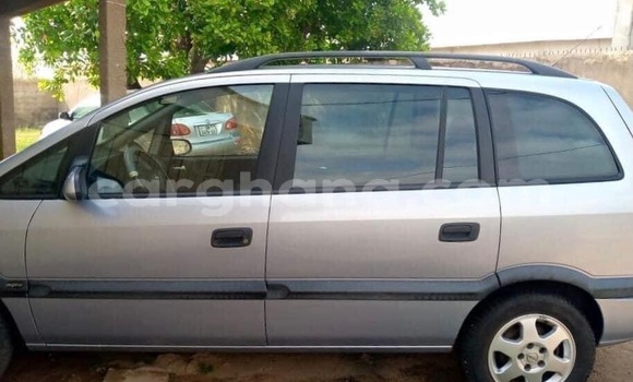 Sayi Na hannu Opel Zafira Sauran Mota in Accra a Greater Accra Sayi Na hannu Opel Zafira Sauran Mota in Accra a Greater Accra