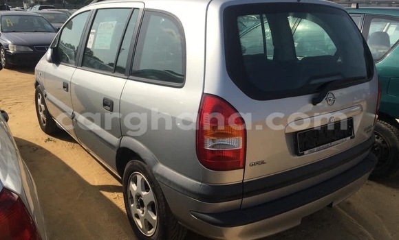 Sayi Na hannu Opel Zafira Sauran Mota in Accra a Greater Accra Sayi Na hannu Opel Zafira Sauran Mota in Accra a Greater Accra