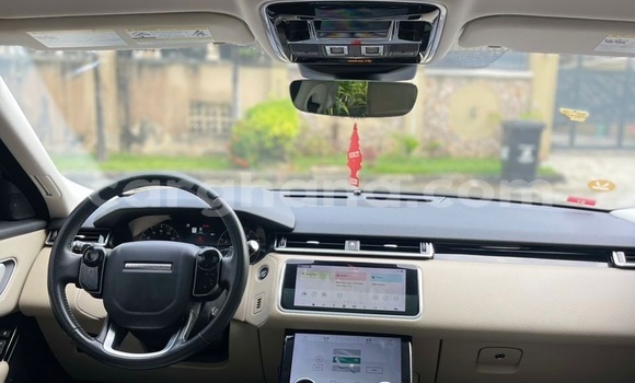 Ra Àlòkù Land Rover Range Rover Velar Alagara Ọkọ̀ in Sekondi–Takoradi Metropolitan ni Oorun Ra Àlòkù Land Rover Range Rover Velar Alagara Ọkọ̀ in Sekondi–Takoradi Metropolitan ni Oorun