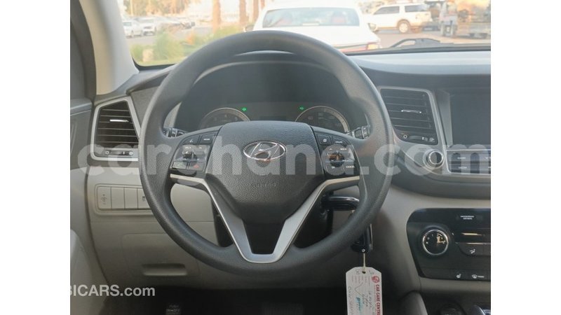 Big with watermark hyundai tucson ashanti import dubai 52574