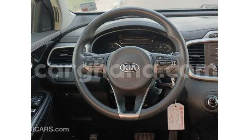 Big with watermark kia sorento ashanti import dubai 52575