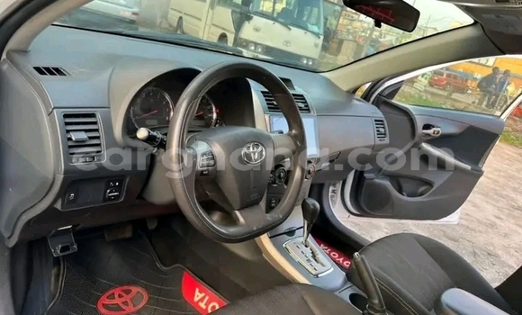 Sayi Na hannu Toyota Corolla White Mota in Accra a Greater Accra Sayi Na hannu Toyota Corolla White Mota in Accra a Greater Accra