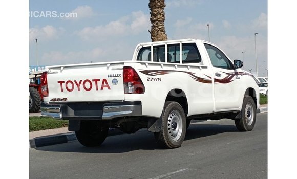 Buy Import Toyota Hilux White Car in Import - Dubai in Ashanti Buy Import Toyota Hilux White Car in Import - Dubai in Ashanti