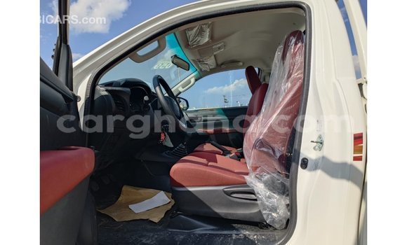 Buy Import Toyota Hilux White Car in Import - Dubai in Ashanti Buy Import Toyota Hilux White Car in Import - Dubai in Ashanti