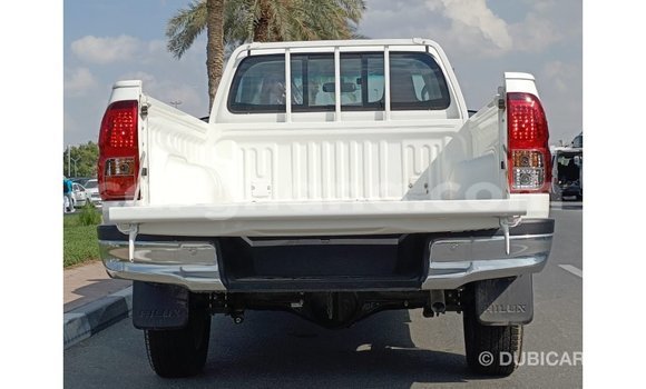 Buy Import Toyota Hilux White Car in Import - Dubai in Ashanti Buy Import Toyota Hilux White Car in Import - Dubai in Ashanti