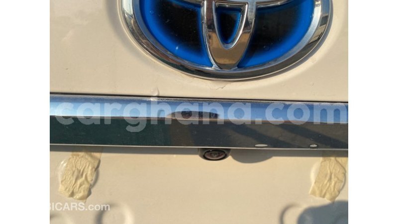 Big with watermark toyota corolla ashanti import dubai 52586