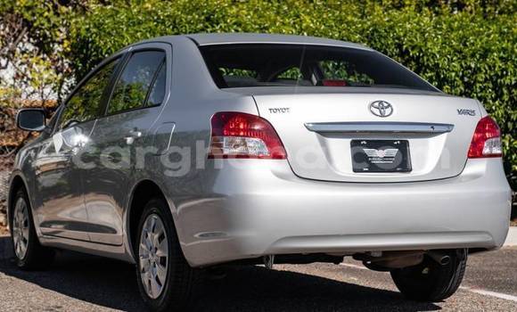 Ra Àlòkù Toyota Yaris Silver Ọkọ̀ in Accra ni Greater Accra Ra Àlòkù Toyota Yaris Silver Ọkọ̀ in Accra ni Greater Accra