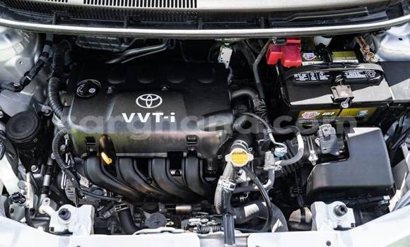Ra Àlòkù Toyota Yaris Silver Ọkọ̀ in Accra ni Greater Accra Ra Àlòkù Toyota Yaris Silver Ọkọ̀ in Accra ni Greater Accra