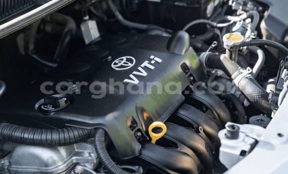 Ra Àlòkù Toyota Yaris Silver Ọkọ̀ in Accra ni Greater Accra Ra Àlòkù Toyota Yaris Silver Ọkọ̀ in Accra ni Greater Accra