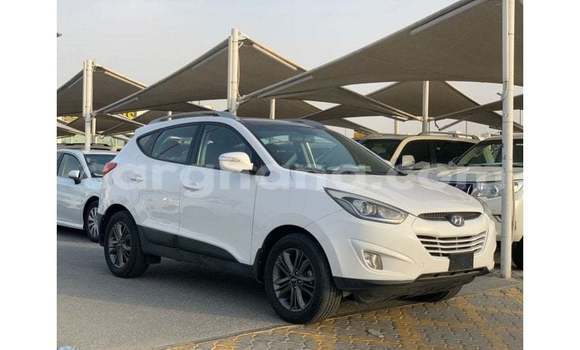 Buy Import Hyundai Tucson White Car in Import - Dubai in Ashanti Buy Import Hyundai Tucson White Car in Import - Dubai in Ashanti