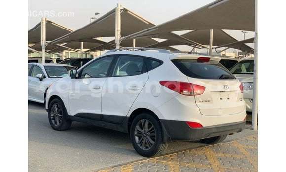 Buy Import Hyundai Tucson White Car in Import - Dubai in Ashanti Buy Import Hyundai Tucson White Car in Import - Dubai in Ashanti