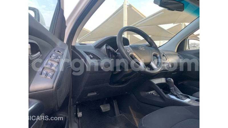 Big with watermark hyundai tucson ashanti import dubai 52600