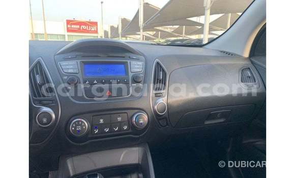 Buy Import Hyundai Tucson White Car in Import - Dubai in Ashanti Buy Import Hyundai Tucson White Car in Import - Dubai in Ashanti