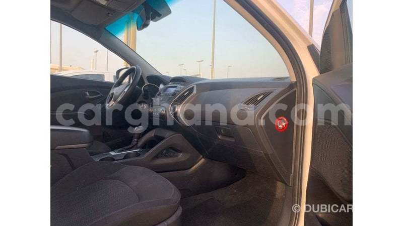 Big with watermark hyundai tucson ashanti import dubai 52600