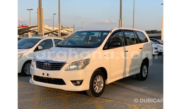 Ra Imported Toyota Innova funfun Ọkọ̀ in Import - Dubai ni Ashanti Ra Imported Toyota Innova funfun Ọkọ̀ in Import - Dubai ni Ashanti