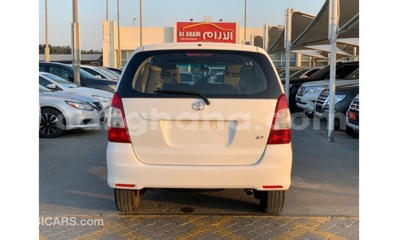 Ra Imported Toyota Innova funfun Ọkọ̀ in Import - Dubai ni Ashanti Ra Imported Toyota Innova funfun Ọkọ̀ in Import - Dubai ni Ashanti
