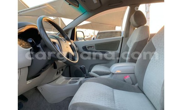Ra Imported Toyota Innova funfun Ọkọ̀ in Import - Dubai ni Ashanti Ra Imported Toyota Innova funfun Ọkọ̀ in Import - Dubai ni Ashanti