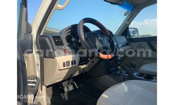 Sayi Imported Mitsubishi Pajero White Mota in Import - Dubai a Ashanti Sayi Imported Mitsubishi Pajero White Mota in Import - Dubai a Ashanti