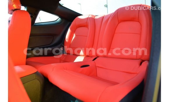 Ra Imported Ford Mustang funfun Ọkọ̀ in Import - Dubai ni Ashanti Ra Imported Ford Mustang funfun Ọkọ̀ in Import - Dubai ni Ashanti
