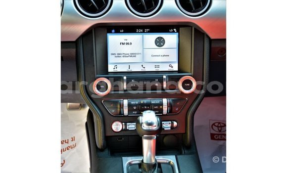 Ra Imported Ford Mustang funfun Ọkọ̀ in Import - Dubai ni Ashanti Ra Imported Ford Mustang funfun Ọkọ̀ in Import - Dubai ni Ashanti