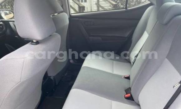 Sayi Na hannu Toyota Corolla White Mota in Accra a Greater Accra Sayi Na hannu Toyota Corolla White Mota in Accra a Greater Accra