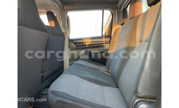 Sayi Imported Toyota Hilux White Mota in Import - Dubai a Ashanti Sayi Imported Toyota Hilux White Mota in Import - Dubai a Ashanti