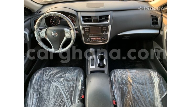 Big with watermark nissan altima ashanti import dubai 52618