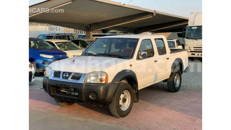 Big with watermark nissan pickup ashanti import dubai 52623