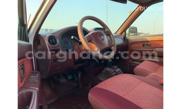 Ra Imported Nissan Pickup funfun Ọkọ̀ in Import - Dubai ni Ashanti Ra Imported Nissan Pickup funfun Ọkọ̀ in Import - Dubai ni Ashanti