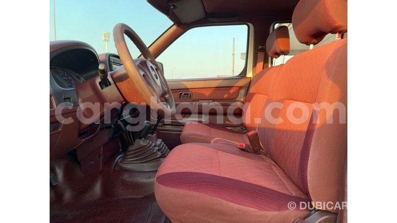 Big with watermark nissan pickup ashanti import dubai 52623