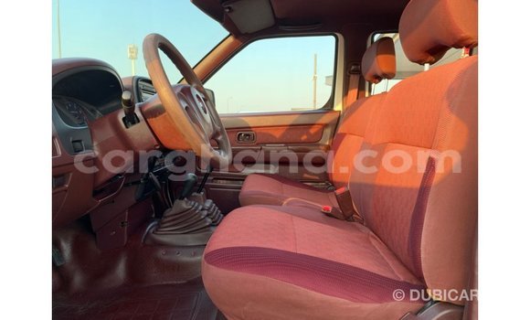 Ra Imported Nissan Pickup funfun Ọkọ̀ in Import - Dubai ni Ashanti Ra Imported Nissan Pickup funfun Ọkọ̀ in Import - Dubai ni Ashanti