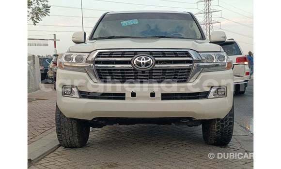 Buy Import Toyota Land Cruiser White Car in Import - Dubai in Ashanti Buy Import Toyota Land Cruiser White Car in Import - Dubai in Ashanti
