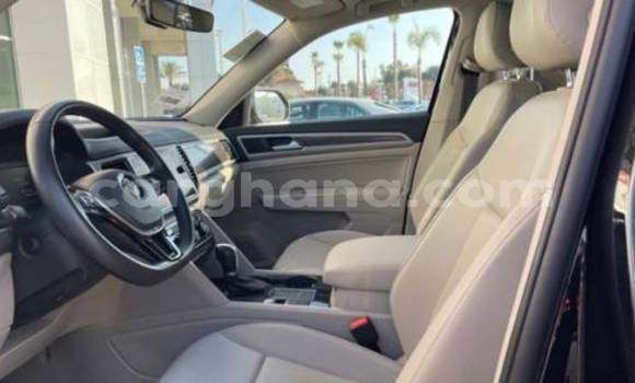 Ra Àlòkù Volkswagen Arteon Black Ọkọ̀ in Accra ni Greater Accra Ra Àlòkù Volkswagen Arteon Black Ọkọ̀ in Accra ni Greater Accra