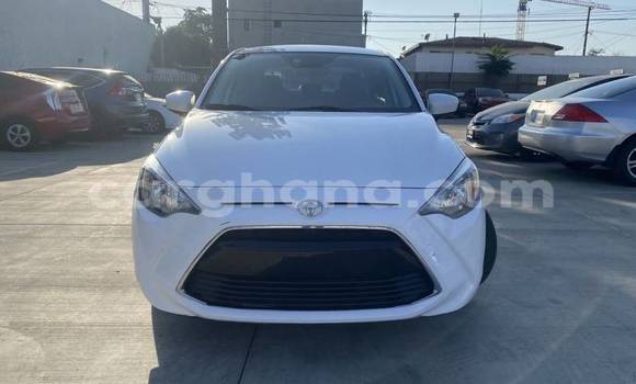 Buy Used Toyota Yaris White Car in Accra in Greater Accra