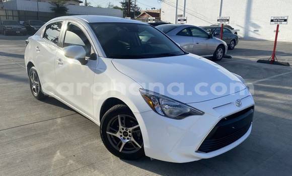 Sayi Na hannu Toyota Yaris White Mota in Accra a Greater Accra Sayi Na hannu Toyota Yaris White Mota in Accra a Greater Accra